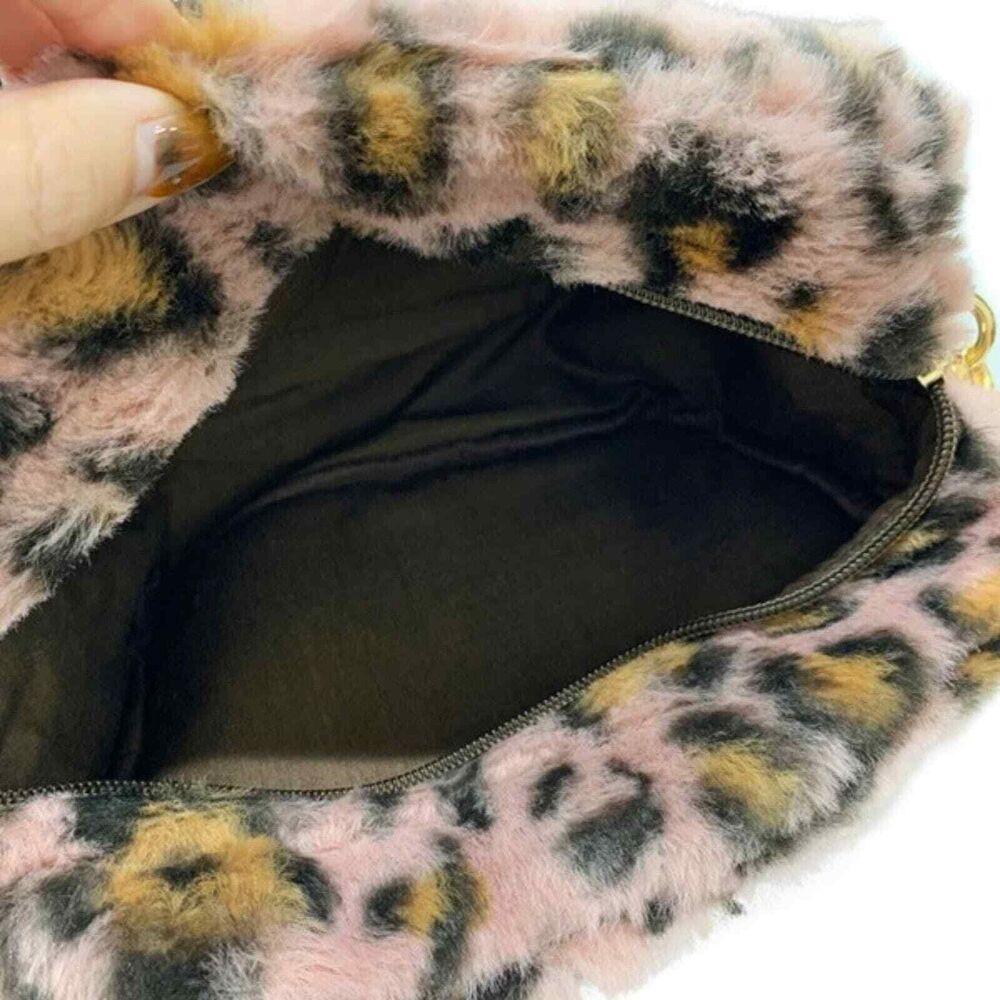 Hello kitty Sanrio Faux fur animal print shoulder bag - Picture 9 of 11